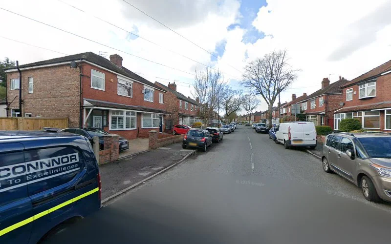 Manchester Ceramics Ltd - Dental clinic in Manchester