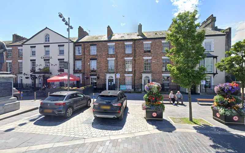 Castle Square Clinic Limited - Dental clinic in Caernarfon