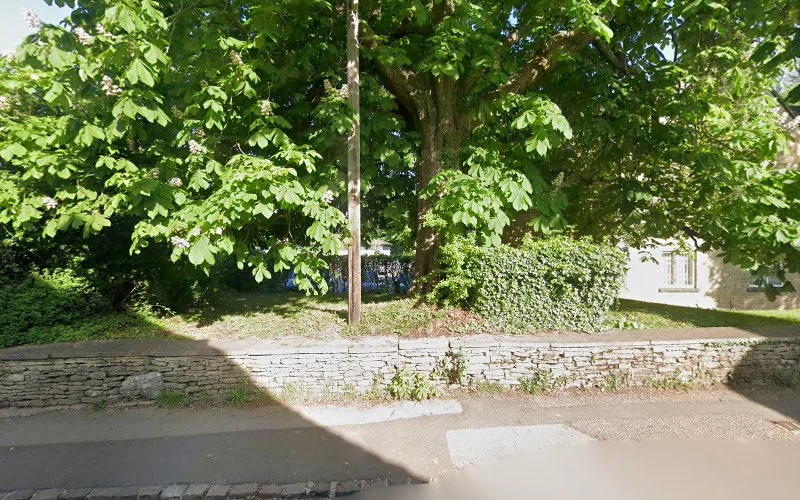 Robson M - Dental clinic in Chipping Norton