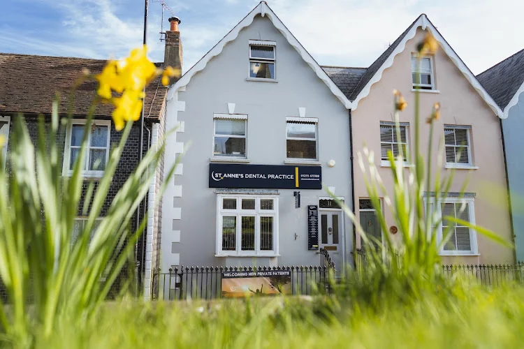 St Anne's Dental Practice - Dental clinic in Lewes