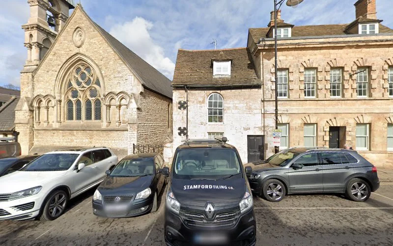 Farooq Waseem - Dental clinic in Stamford