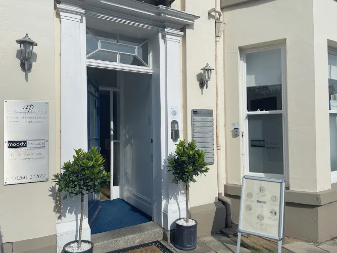 Dr Nick Daily-Hunt - Dentist in Congleton