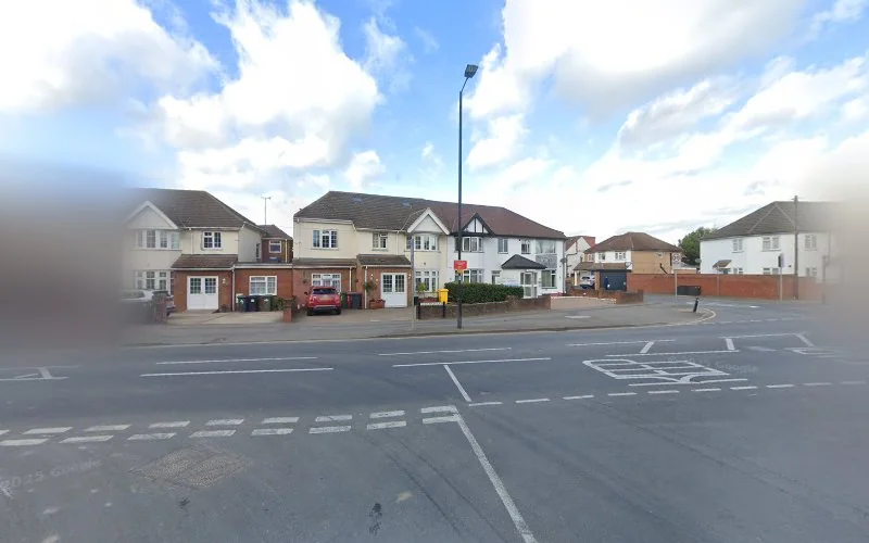 Sehra Narinder Singh - Dentist in Slough