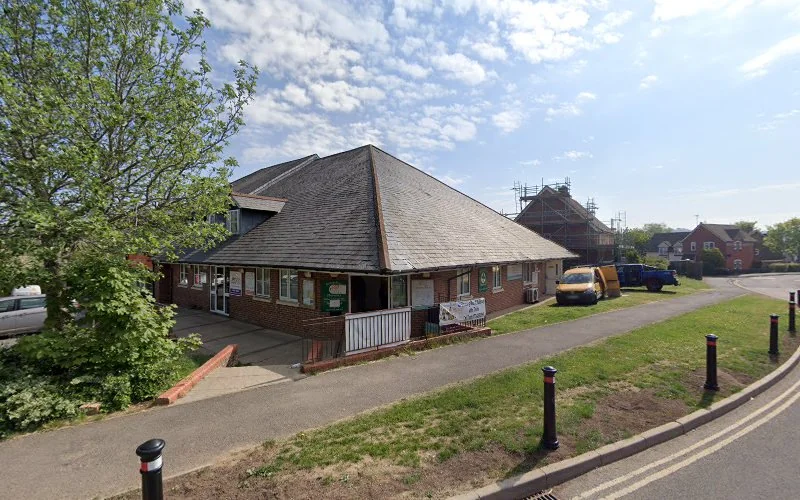 Bragginton C E - Dental clinic in Salisbury