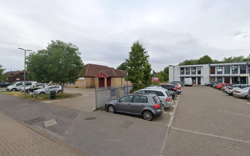 Dr Narinder Dhadwal - Leys Dental Practice - Dental clinic in Oxford