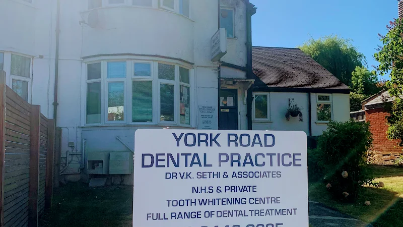 York Road Dental Practice - Dental clinic in Barnet