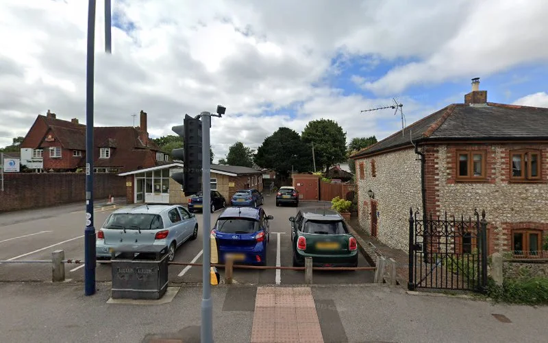 Cowplain Dental Practice - Dental clinic in Waterlooville