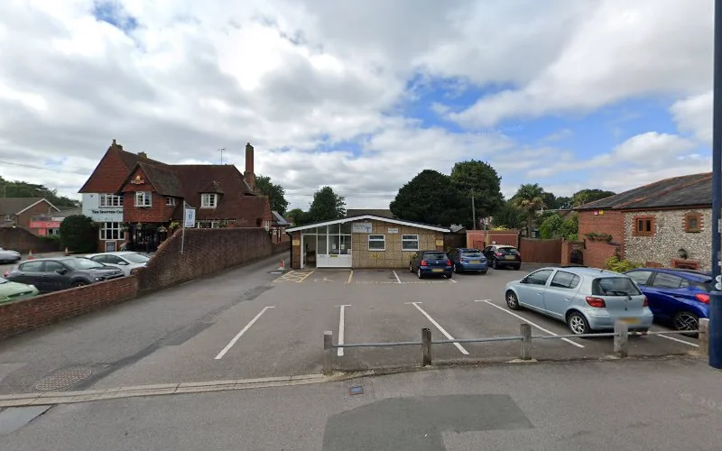 Brown R M - Dental clinic in Waterlooville