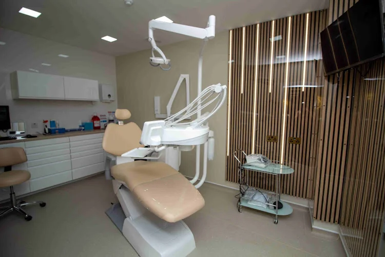 KC Dental Clinic london - Dentist in London