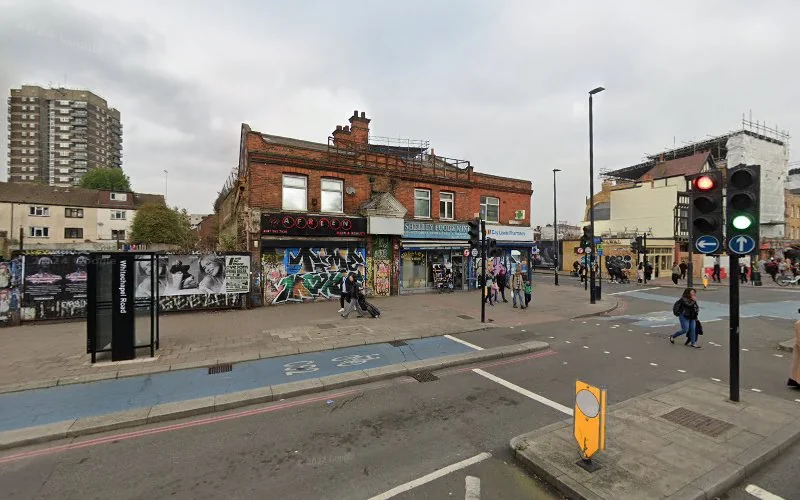 Banu Dr - Dental clinic in London