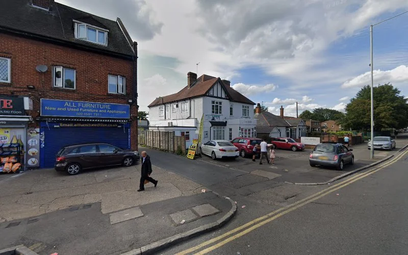 De Zoysa Ran - Dental clinic in Hayes