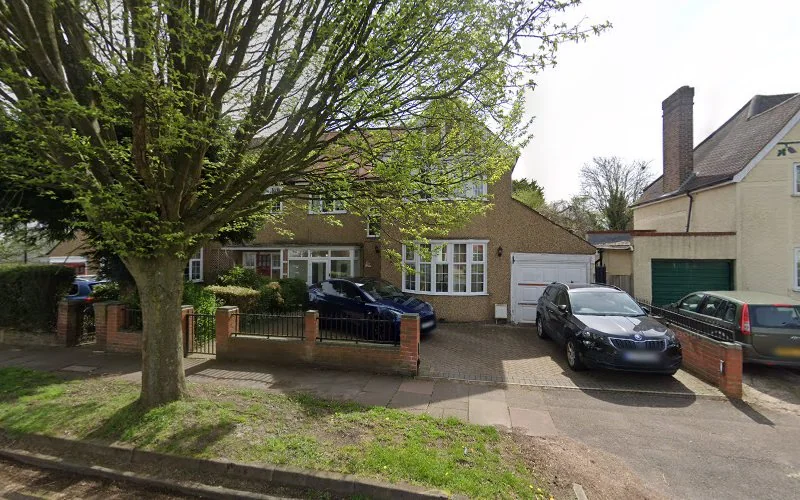 Shepherd Marion - Dental clinic in Pinner