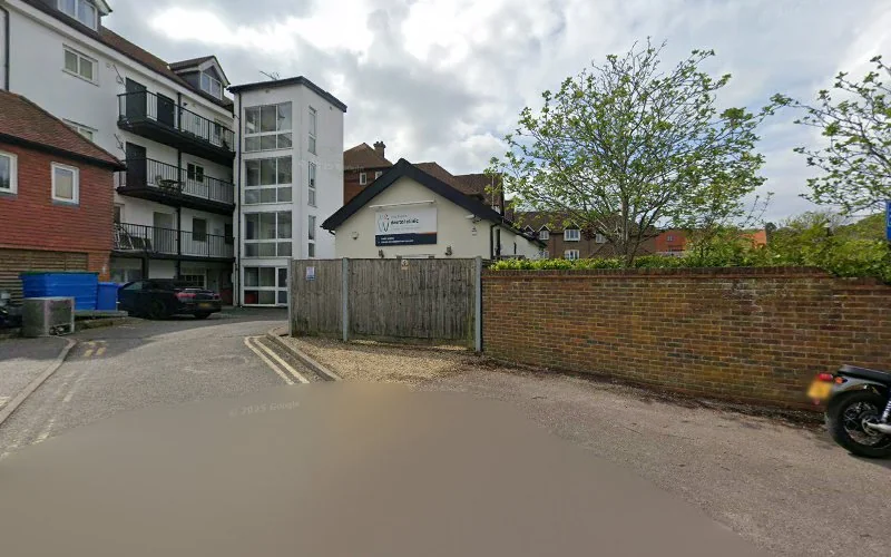 Mr A O Reeves - Dentist in Godalming