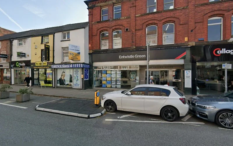 Seedat Z - Dental clinic in Warrington