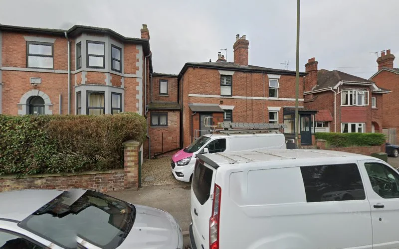 Robins R - Dental clinic in Hereford