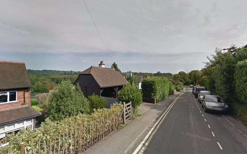 Dr Geoff Tait - Dentist in Haslemere