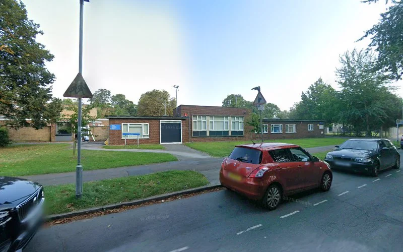 Tilehurst Clinic - Dental clinic in Reading