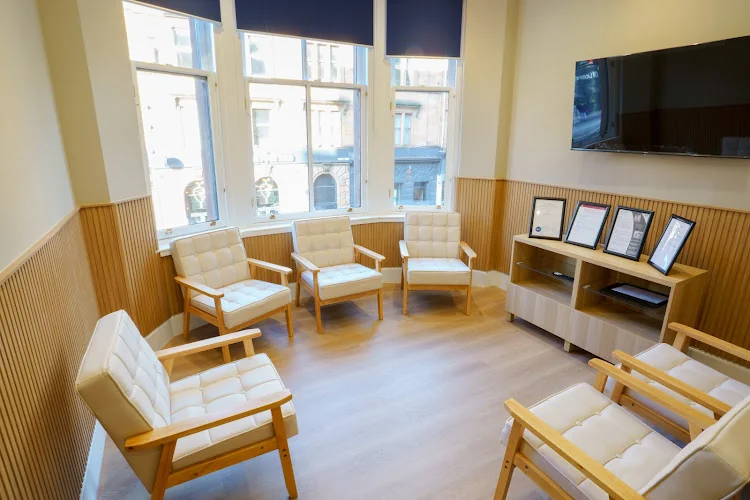 Partick Cross Dental & Implant Centre - Dentist in Glasgow