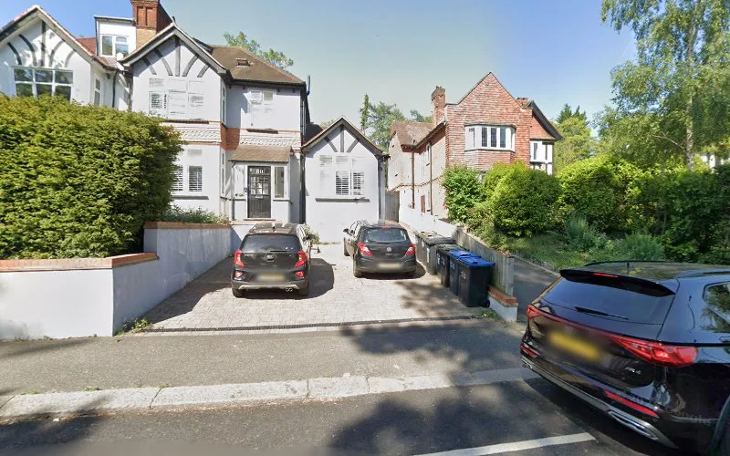 Seaborne Dental Laboratory - Dental laboratory in Purley