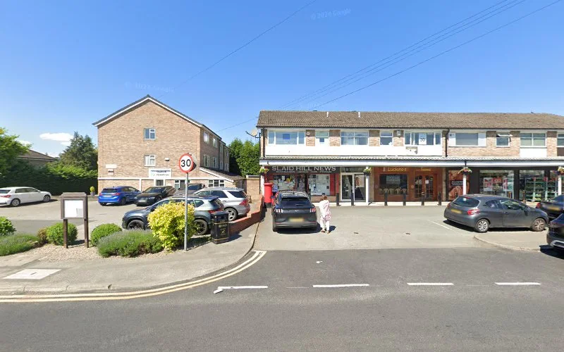 Dr L Musgrove - Dentist in Leeds