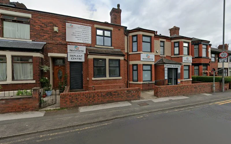 Beard P J & Associates - Dental clinic in Newton-le-Willows