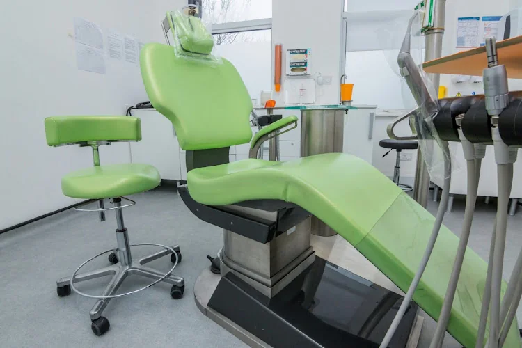 VitaSmile - 1ª Clínica Dental Brasileira em Londres - Dental clinic in London