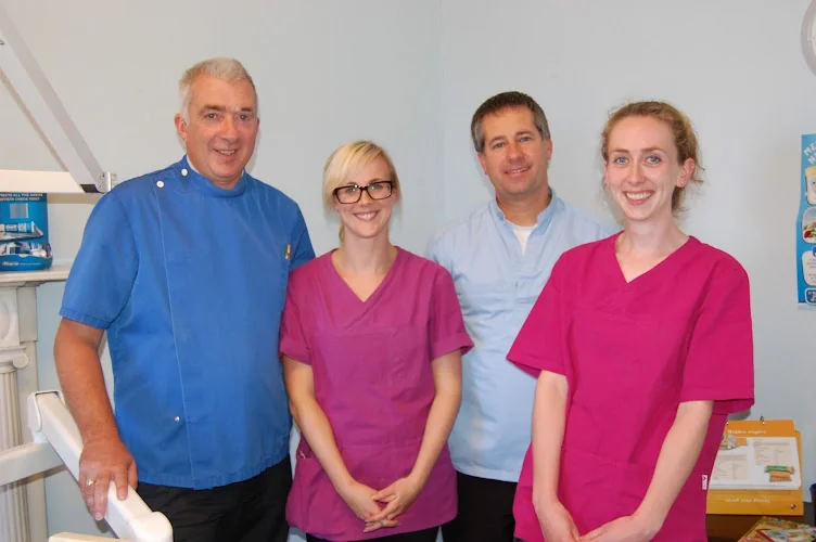 146 Dental Care - Dental clinic in Dundee