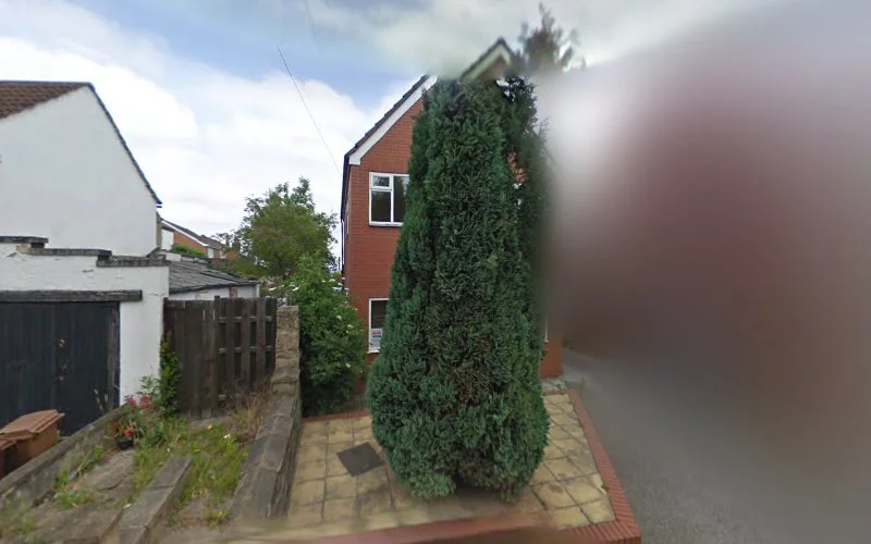 Dental Implants Yorkshire - Cosmetic dentist in Wakefield