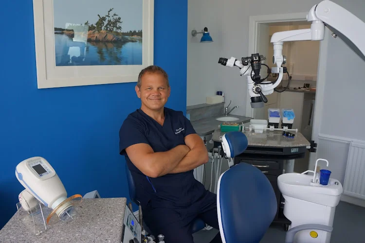Spring Hill Specialist Dental Centre - Dental clinic in Tavistock