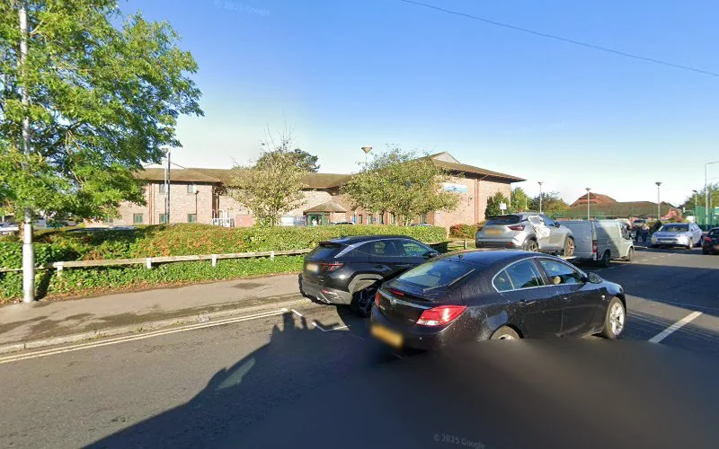 Community Dental Clinic - Dental clinic in Reading