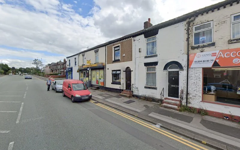 M & L Ceramics - Dental clinic in Bolton