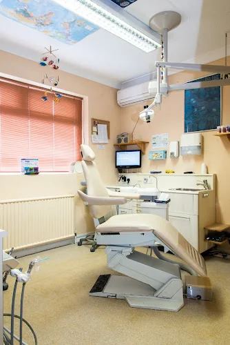 Saving Smiles Rushden - Dental clinic in Rushden