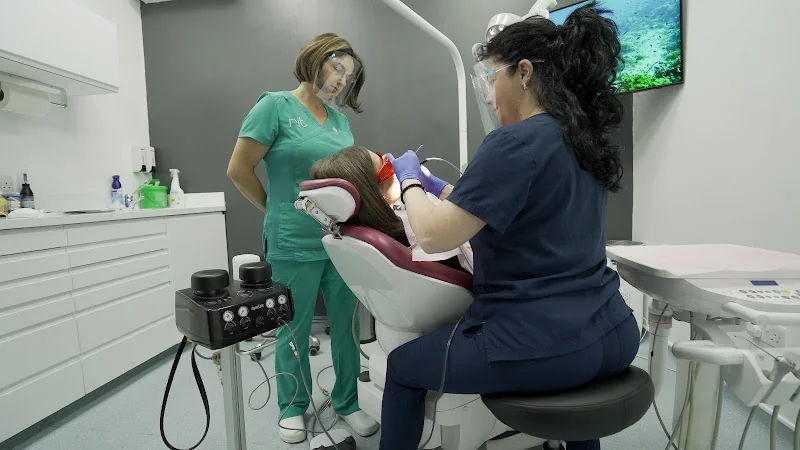 SameDay Dentist - Dentist in Watford