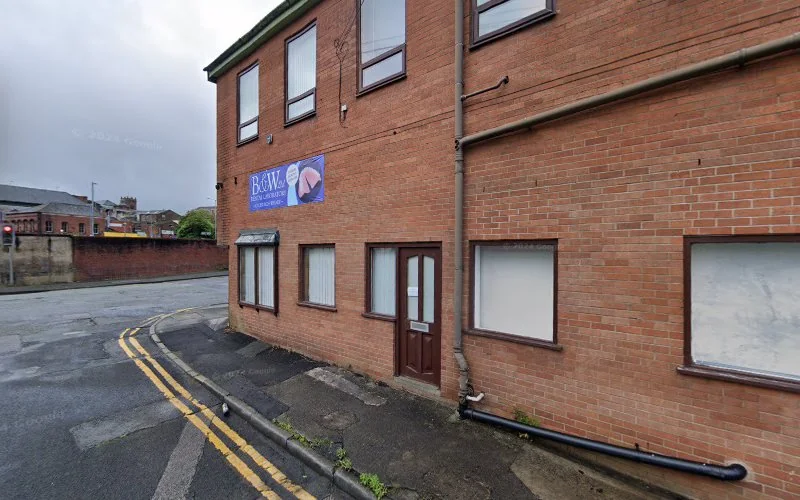 B & W Dental Labs - Dental laboratory in Bolton