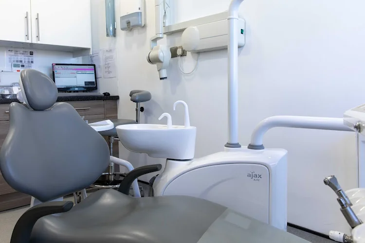 Dentistry @ Jordanhill - Dentist in Glasgow