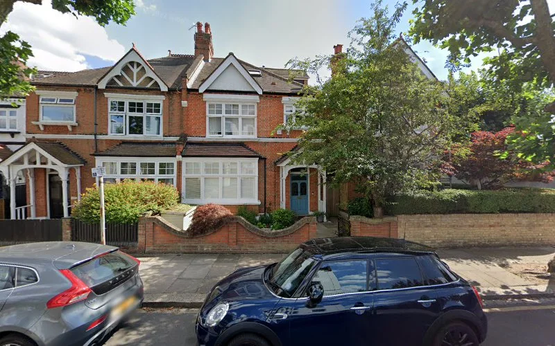 Oasis Dental Care (Central) Limited - Dentist in London