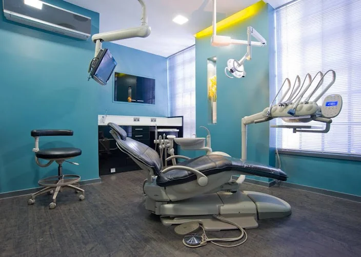 The Richmond Dentist - Dentist in Richmond