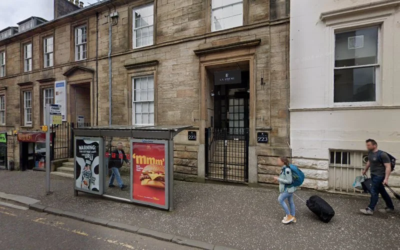 Smilesential - Dental clinic in Glasgow