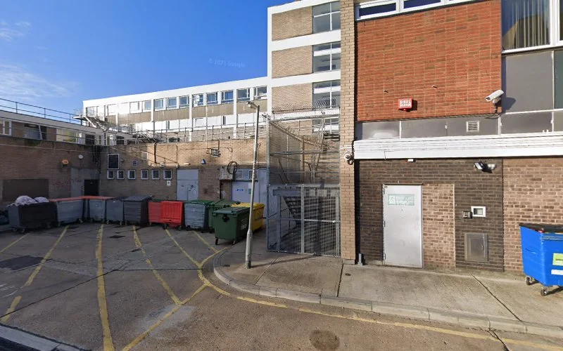 D J Willis Private Dental Surgery - Dentist in Basildon