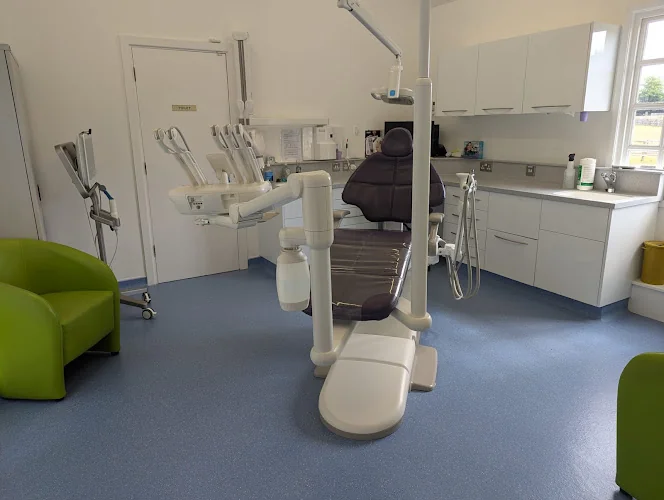 Redenham Park Dental Practice - Dentist in Andover | Invisalign Braces | Dental Implants - Dentist in Andover