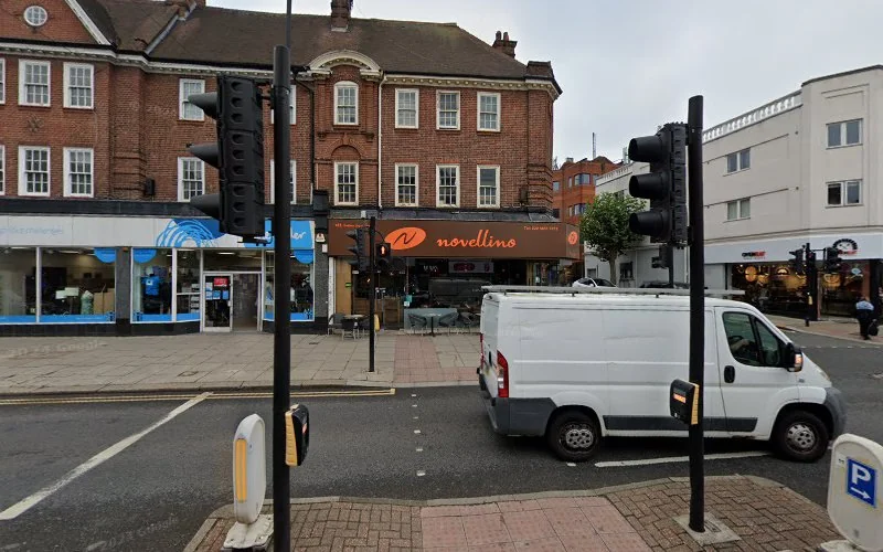 Dr Michael Bass BDS - Dentist in London