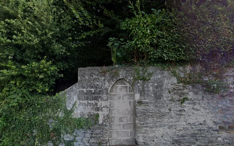 Caradine R I - Dentist in Plymouth