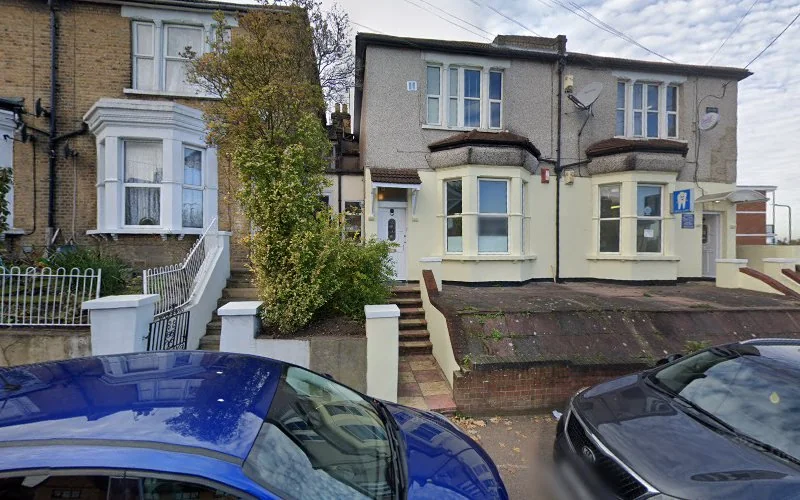 Dentalcall - Dental clinic in London