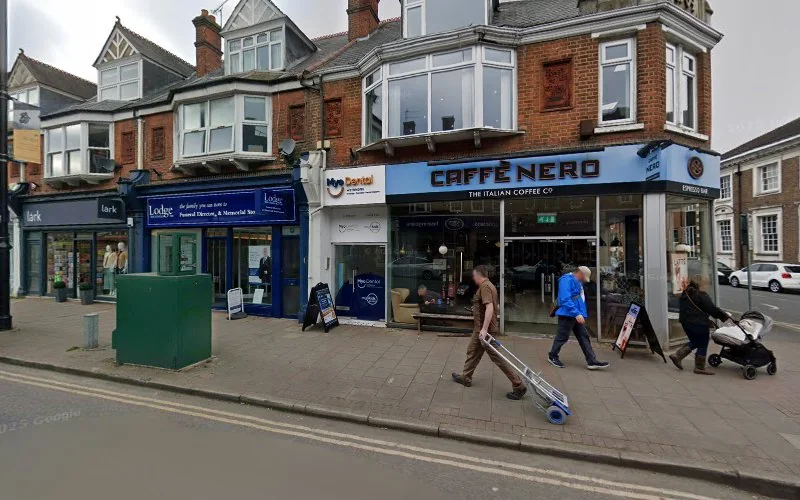 Weybridge Family Dentist - Dentist in Weybridge