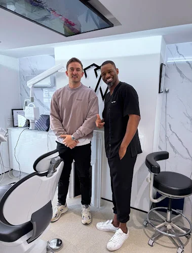 Wisdom Dental - Dentist in Leigh-on-Sea