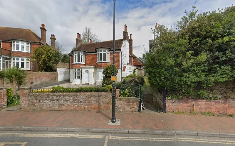 De La Warr Dental Surgery - Dental clinic in Bexhill-on-Sea