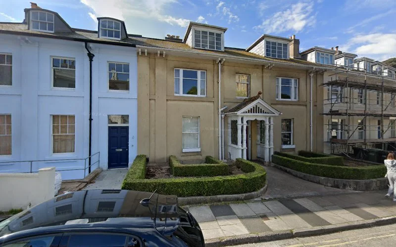 Torquay Dental Laboratory - Dental laboratory in Torquay