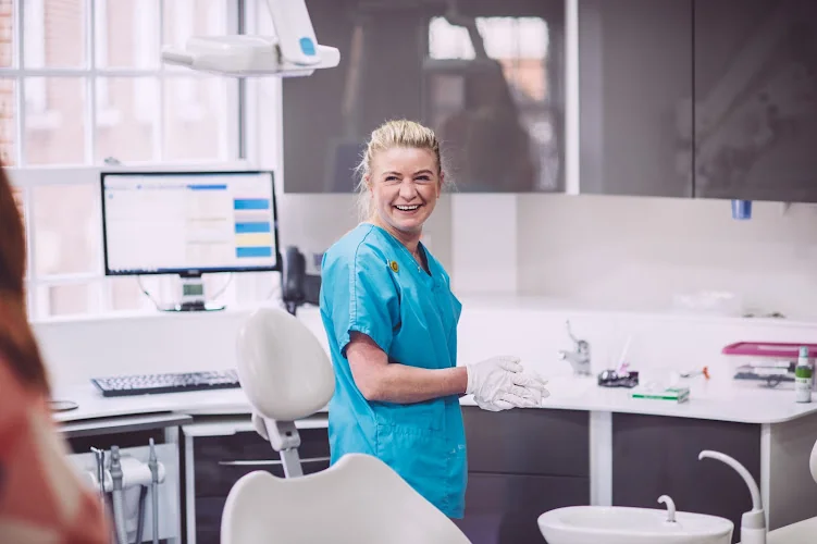 The Exeter Dental Centre - Dentist in Exeter