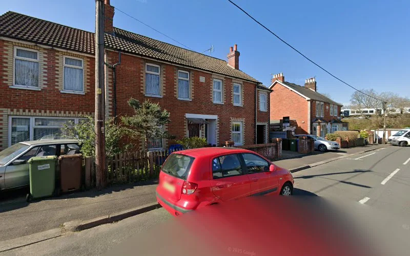 Tori Adamson - Dental clinic in Farnborough