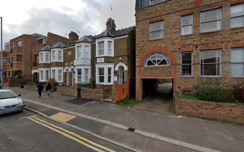 Dental Specialists Windsor - Dental clinic in Windsor